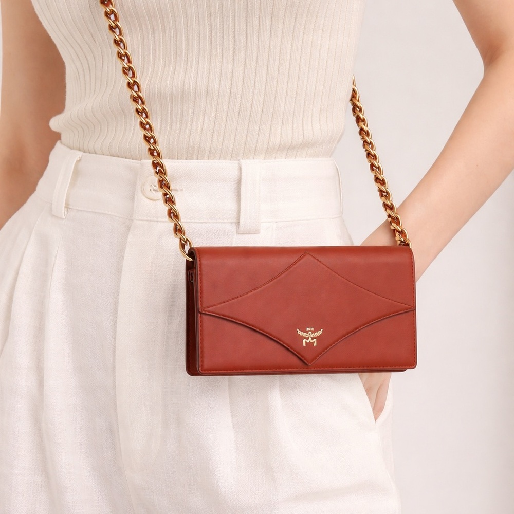 Mcm Diamond Leather Wallet On Chain